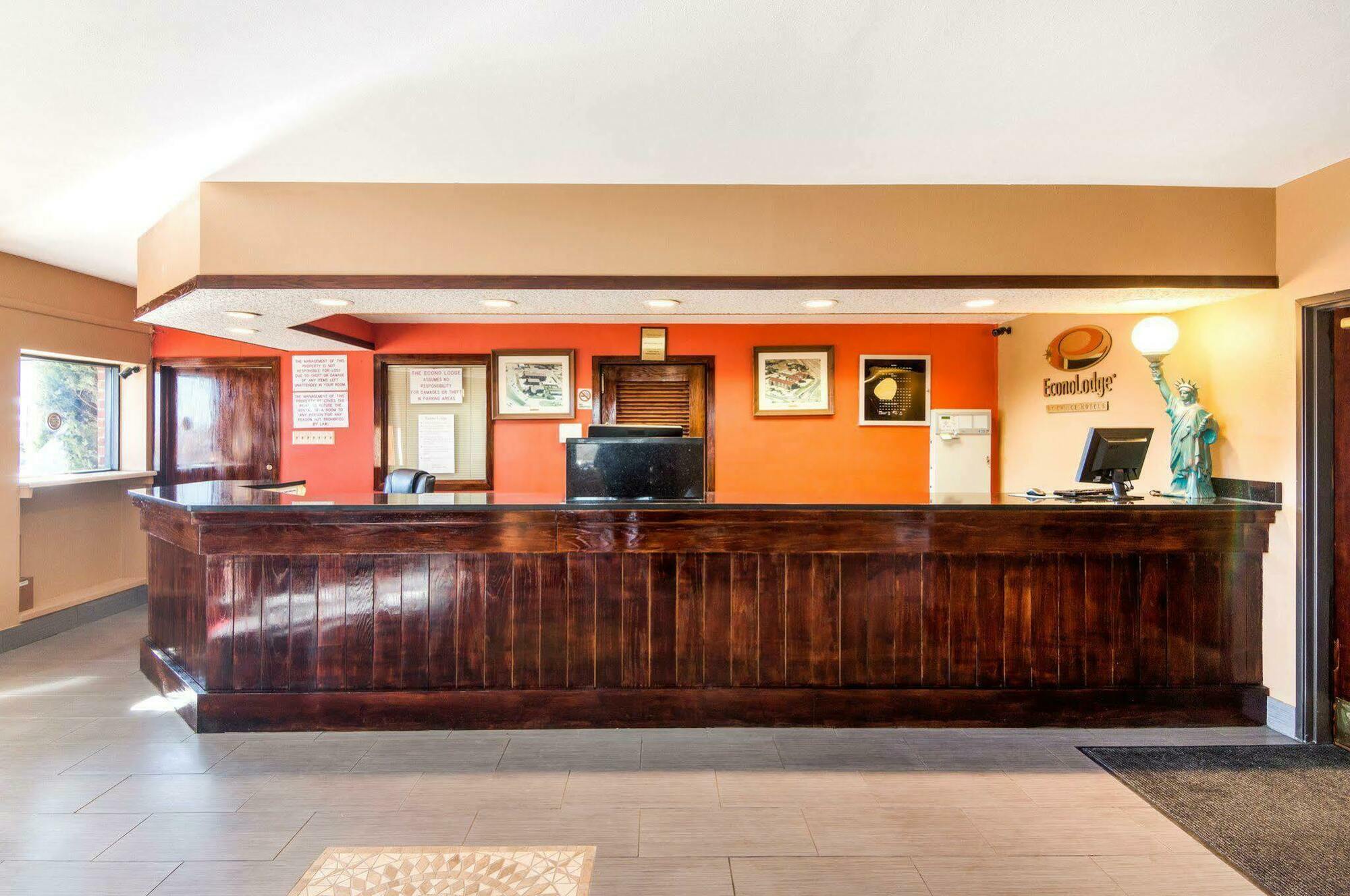 Econo Lodge Wichita Falls Downtown Eksteriør bilde